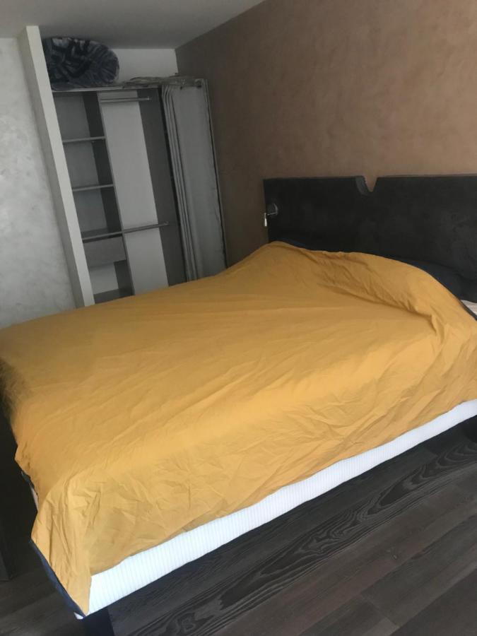 F3 Bord De Loire Complet Apartamento Decize Exterior foto